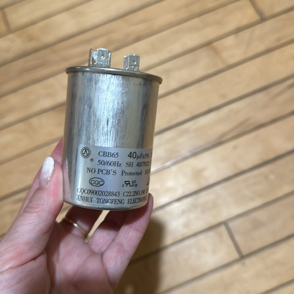 Capacitor - Picture 3 of 5